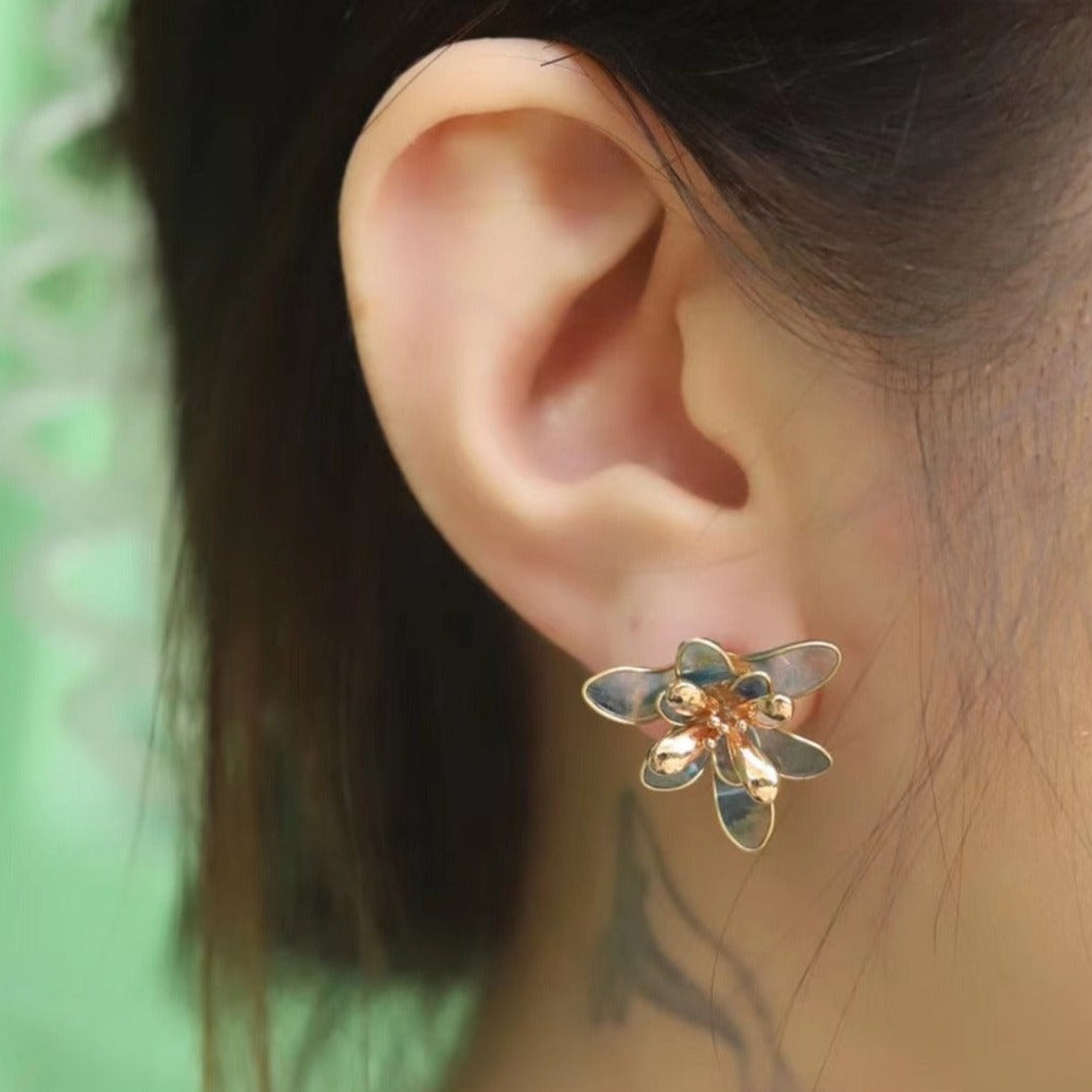 Grace of Peach Earrings & Ear Cuff