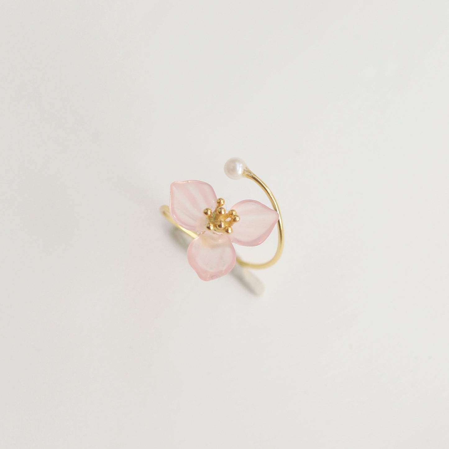 Graceful Clover Delight Ring